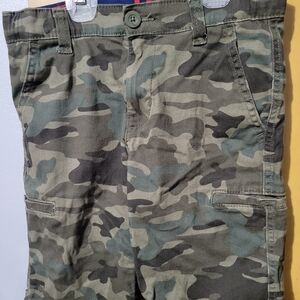 Levis Boy Camo shorts size 10